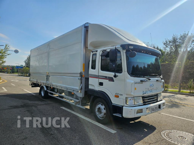 현대 메가트럭 260 단바리 윙바디 4.5톤 수동 2