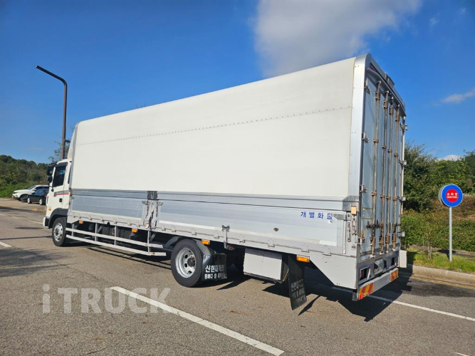 현대 메가트럭 260 단바리 윙바디 4.5톤 수동 5