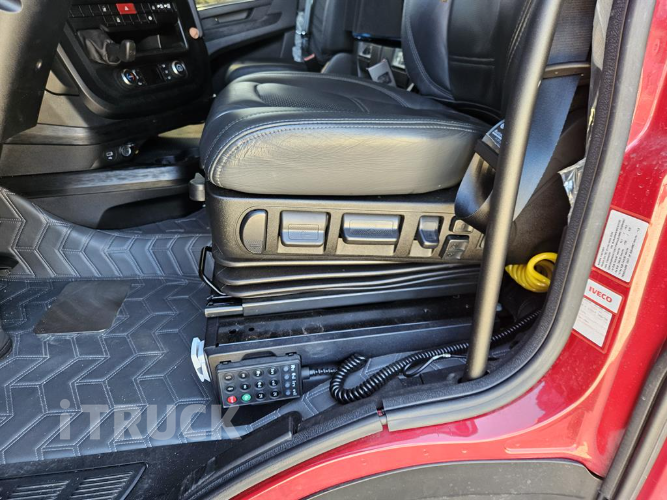 이베코 570 후축 상승윙바디 25톤 오토 6