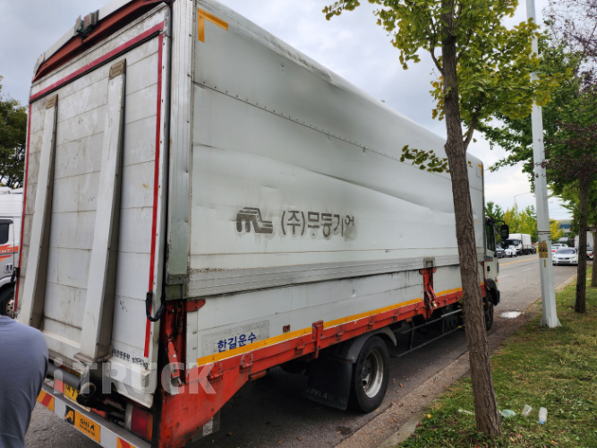 현대 메가트럭 250 단바리 윙바디 4.5톤 수동 5