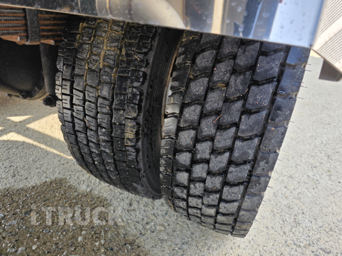 타타대우 살수차 노부스 스텐탱크 8,000L 수동 9