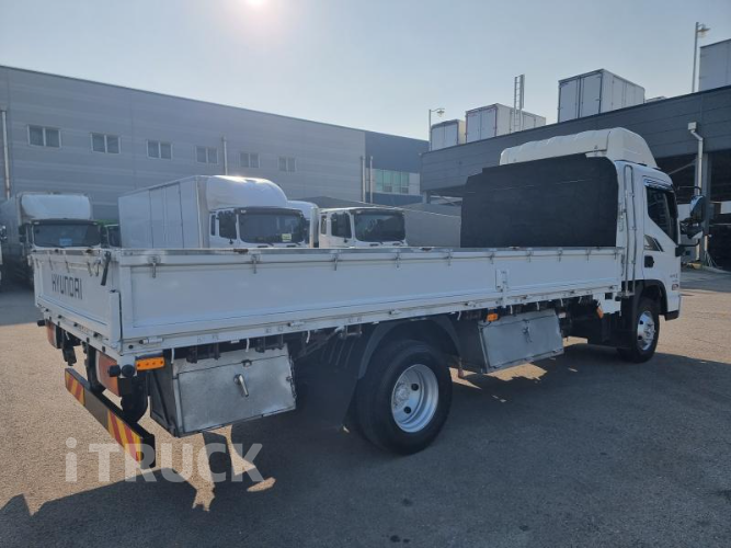 현대 올뉴마이티 3.5톤 카고 슈퍼캡 초장축 3