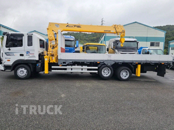 현대 카고크레인 수산중공업 메가트럭 5톤 5