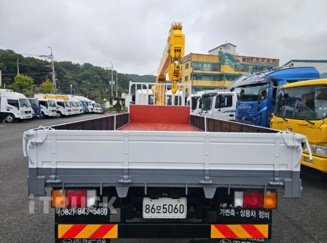 현대 카고크레인 수산중공업 메가트럭 5톤 6