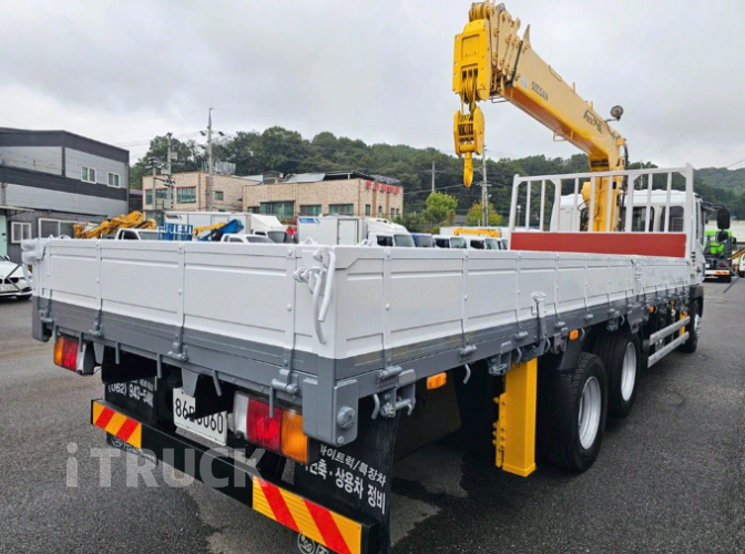 현대 카고크레인 수산중공업 메가트럭 5톤 3