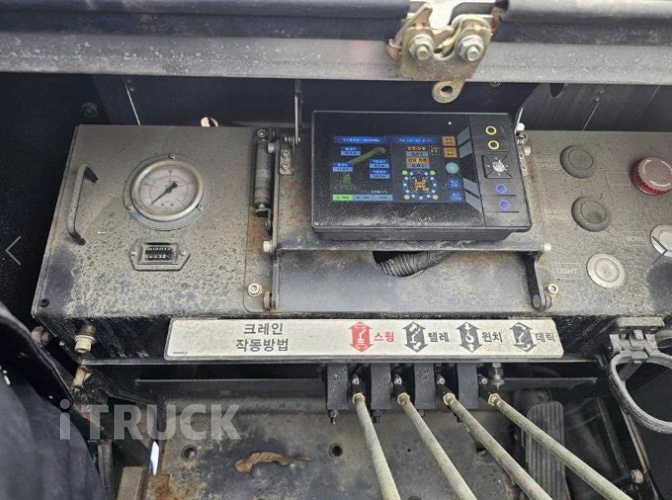 현대 카고크레인 수산중공업 메가트럭 5톤 11