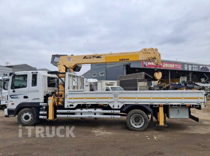 현대 카고크레인 수산중공업 메가트럭 5톤 2