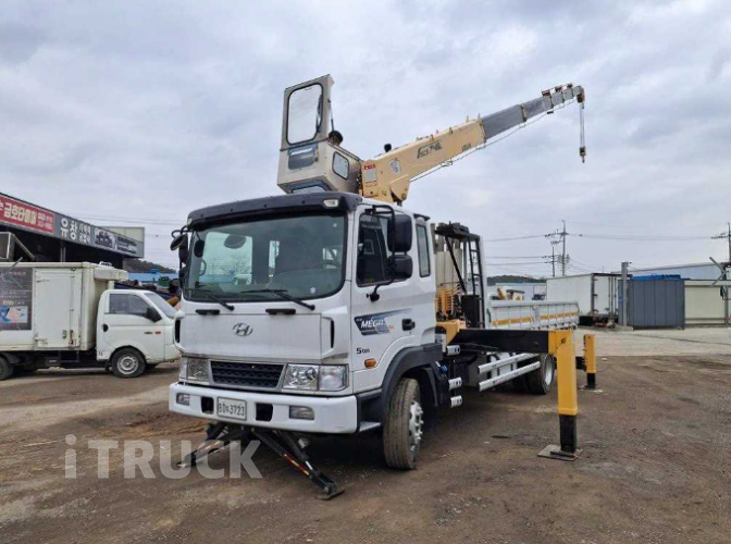 현대 카고크레인 수산중공업 메가트럭 5톤 8