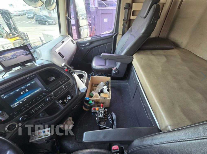 현대 엑시언트 암롤 540 25톤 오토 후축 7