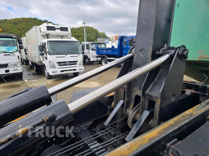 현대 메가트럭 암롤 280 5톤 수동 단바리 10