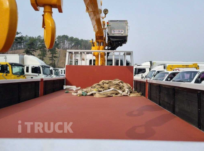 현대 카고크레인 수산중공업 메가트럭 5톤 3