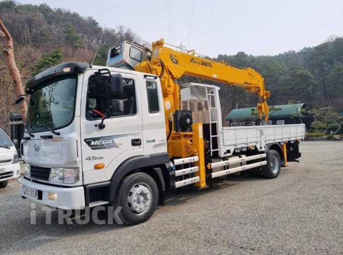 현대 카고크레인 수산중공업 메가트럭 5톤 0
