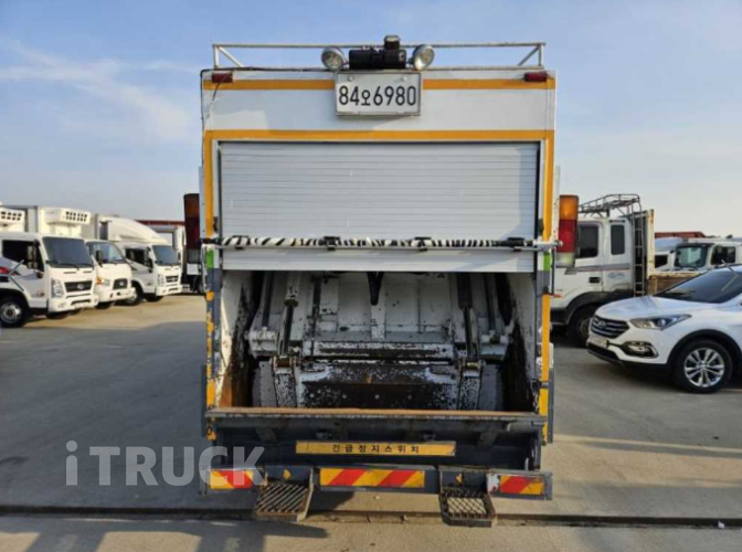 현대 압축진개 메가트럭 5톤 밀판식 배출 6