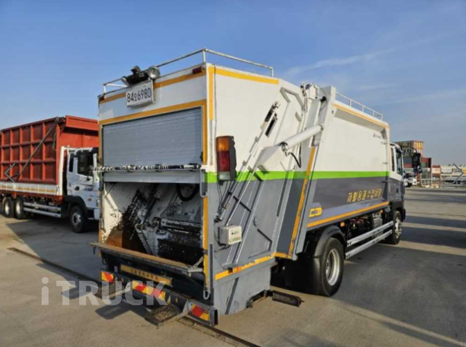 현대 압축진개 메가트럭 5톤 밀판식 배출 2