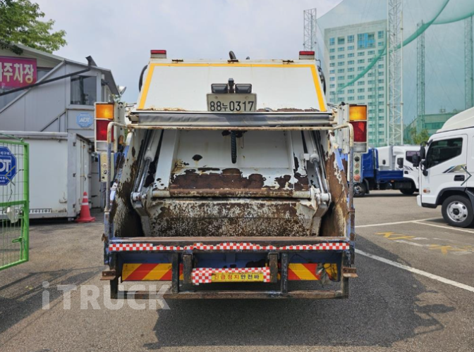현대 압축진개 메가트럭 5톤 5