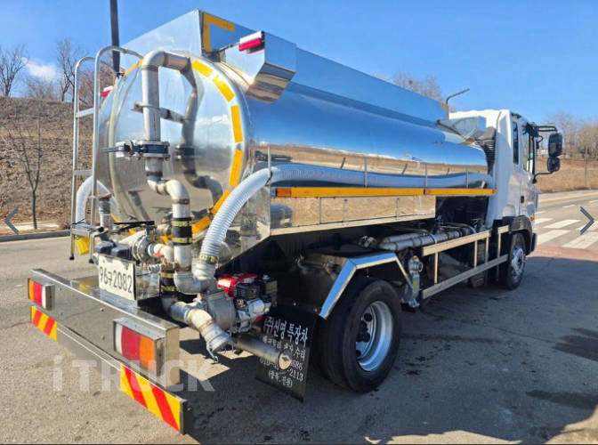 현대 살수차 메가트럭 스텐탱크 7,800L 수동 3