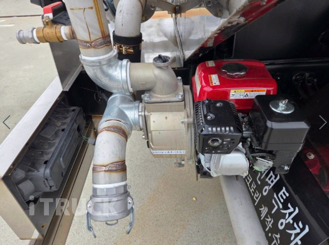 현대 살수차 메가트럭 스텐탱크 7,500L 수동 10