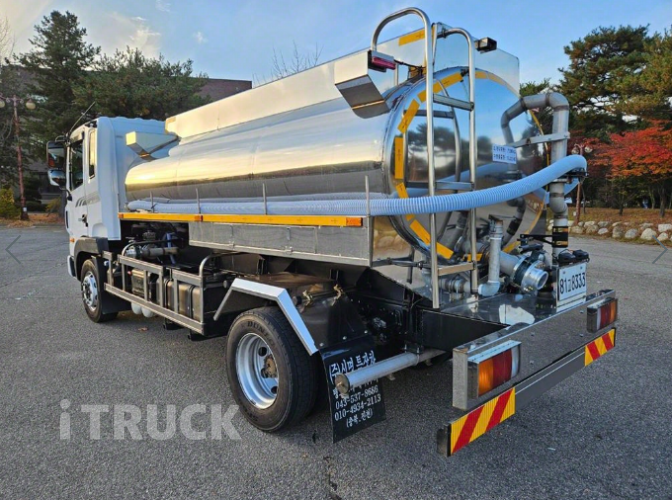 현대 살수차 메가트럭 스텐탱크 7,200L 수동 6