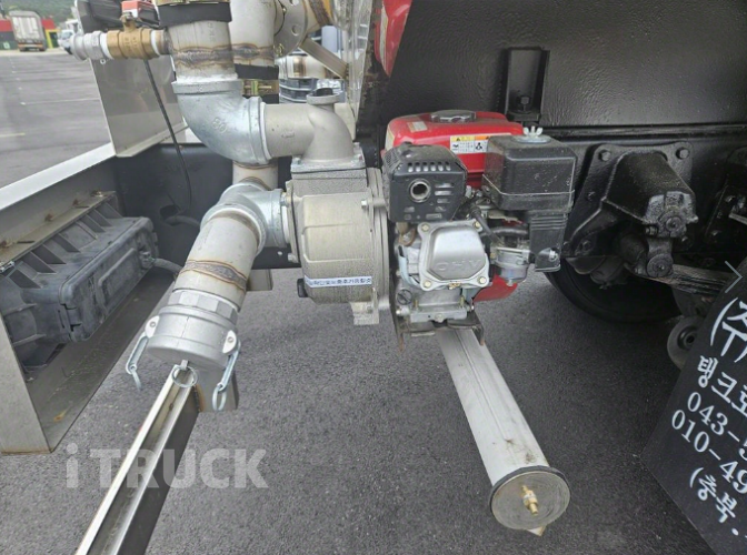 현대 살수차 뉴파워트럭 스텐탱크 8,000L 수동 8