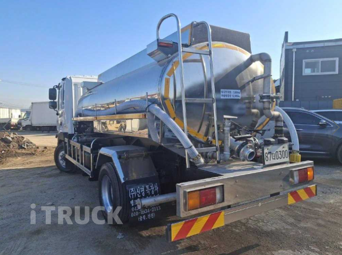 현대 살수차 메가트럭 스텐탱크 7,000L 수동 7