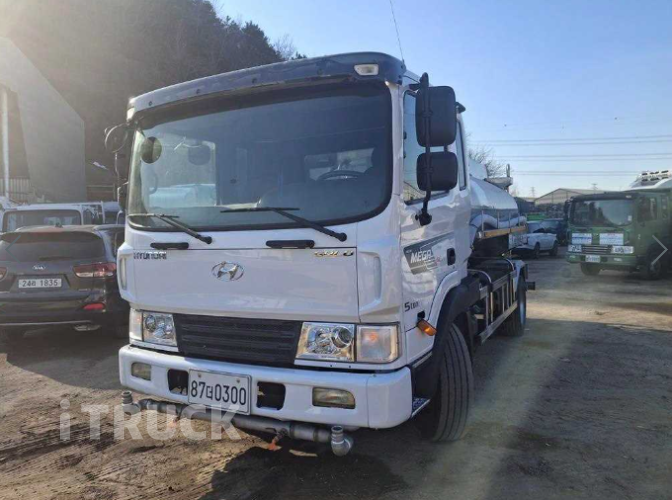 현대 살수차 메가트럭 스텐탱크 7,000L 수동 0