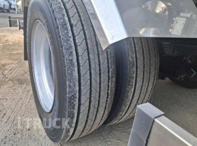 현대 살수차 메가트럭 스텐탱크 7,000L 수동 15