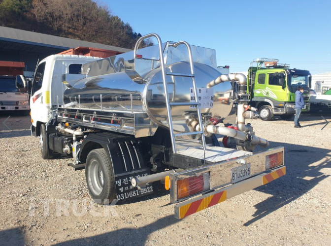 현대 살수차 마이티큐티 스텐탱크 2,400L 수동 6