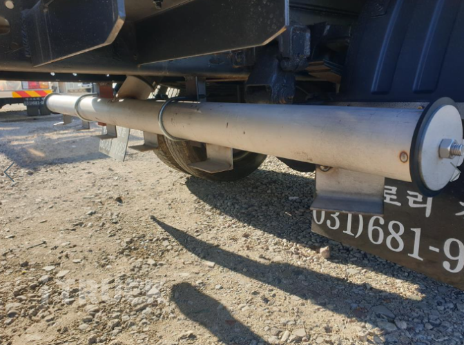 현대 살수차 마이티큐티 스텐탱크 2,400L 수동 10