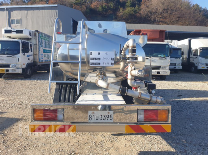 현대 살수차 마이티큐티 스텐탱크 2,400L 수동 7