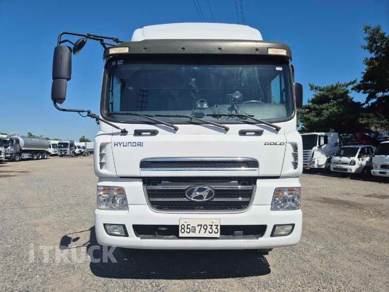 현대 메가트럭 와이드캡 260 후축 윙바디 7.5톤 수동 1