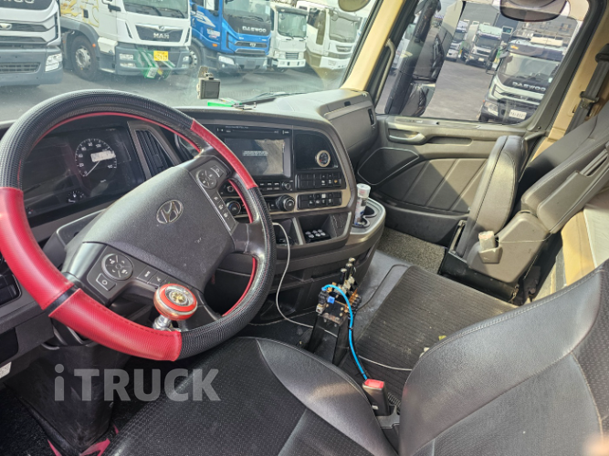 현대 엑시언트 암롤 20.6톤 오토 앞축 50루베 6