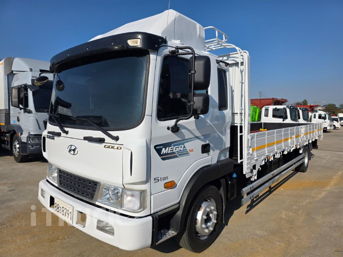 현대 메가트럭 280 단바리 카고 5톤 수동