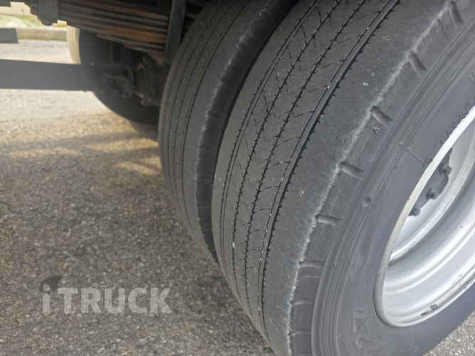 타타대우 더쎈 4톤 광폭 냉동탑 9