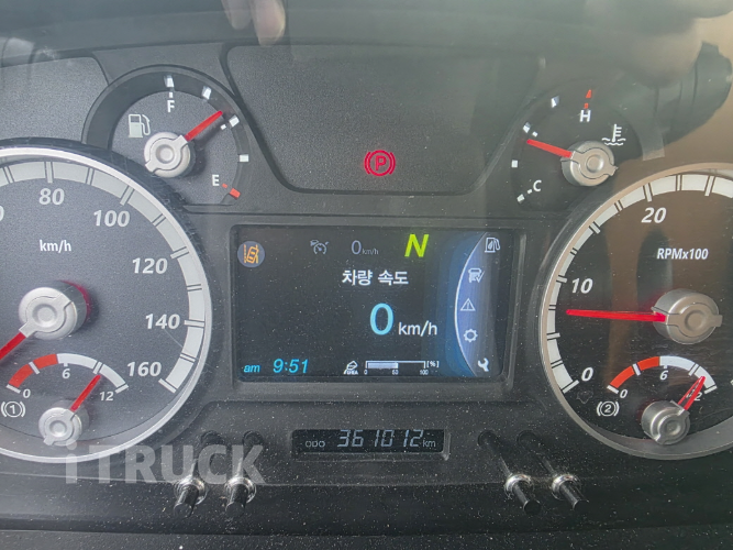 타타대우 더쎈 4톤 광폭 냉동탑 10