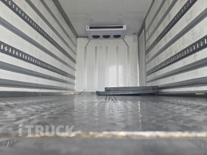 타타대우 더쎈 4톤 광폭 냉동탑 7