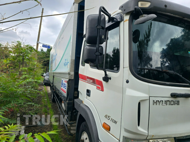 현대 메가트럭 250 후축 윙바디 6.5톤 수동 2