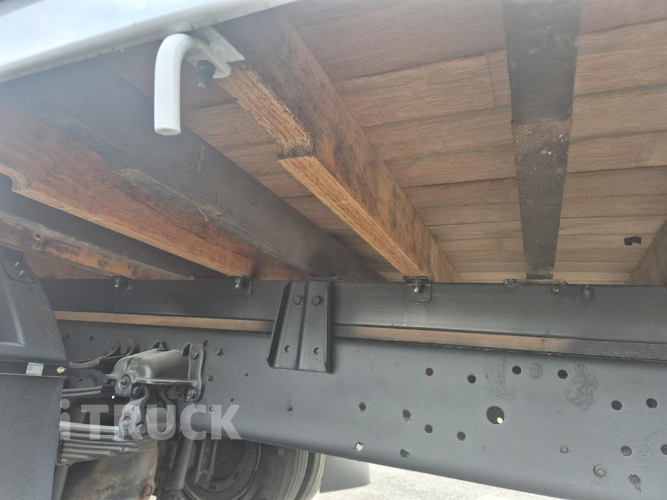 현대 메가트럭 250 단바리 카고 5톤 수동 9