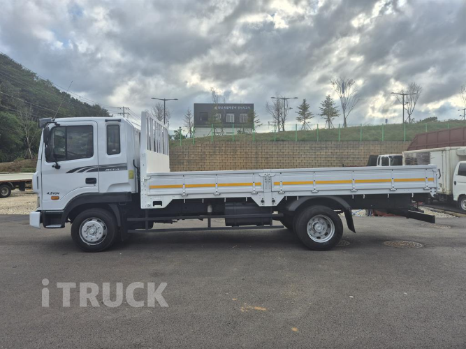 현대 메가트럭 250 단바리 카고 5톤 수동 3