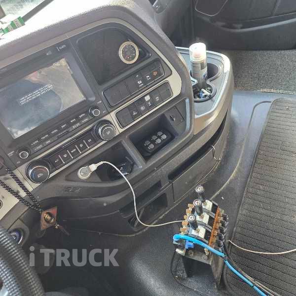 현대 엑시언트 암롤 540 25톤 오토 리타더 앞축 50루베 8