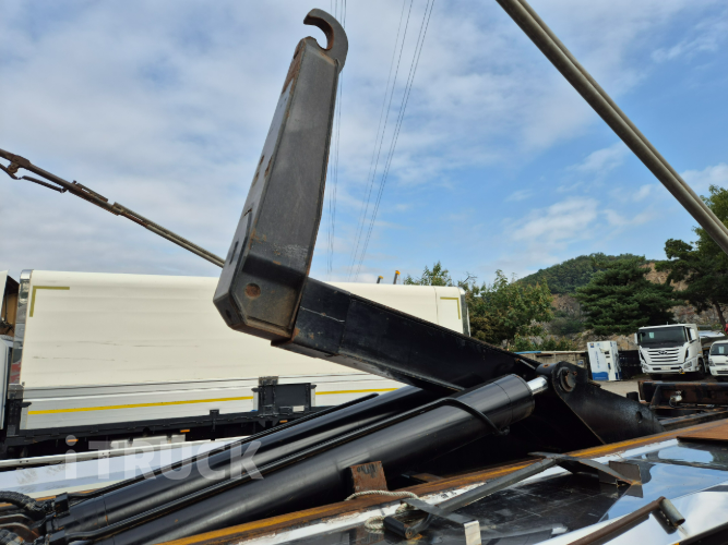 현대 엑시언트 암롤 540 22톤 오토 앞축 5