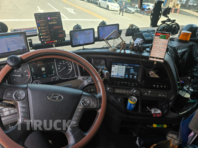 현대 엑시언트 540 후축 냉장윙 16톤 오토 리타더 18