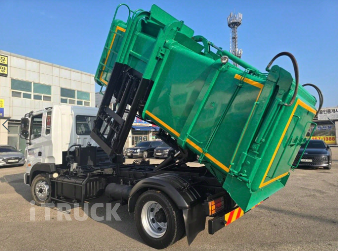 현대 음식물차 메가트럭 5톤 10