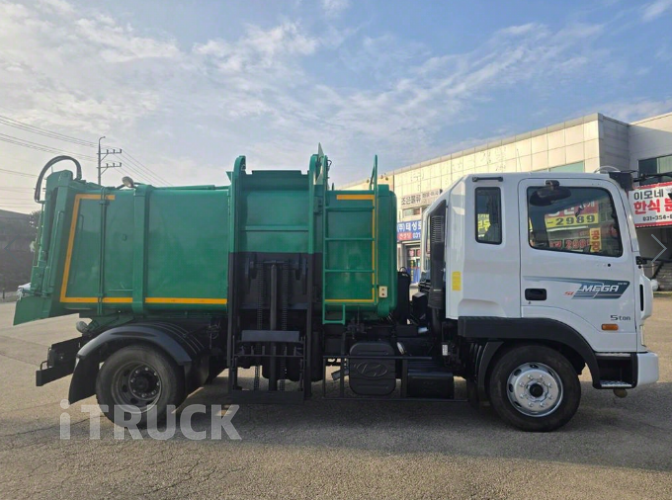 현대 음식물차 메가트럭 5톤 3