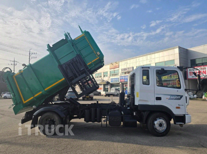 현대 음식물차 메가트럭 5톤 7