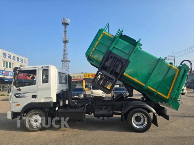 현대 음식물차 메가트럭 5톤 8