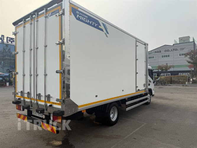 현대 올뉴마이티 3.5톤 광폭 냉동탑 7