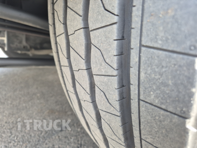 현대 메가트럭 화물덤프 5톤 11