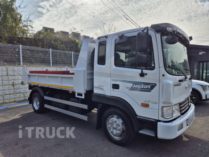 현대 메가트럭 화물덤프 5톤 4