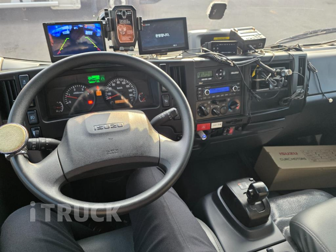 이스즈 엘프 3.5톤 냉동탑 조르다 11