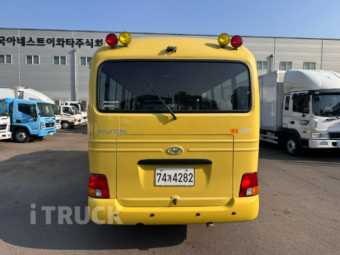 현대 버스 39인승 5